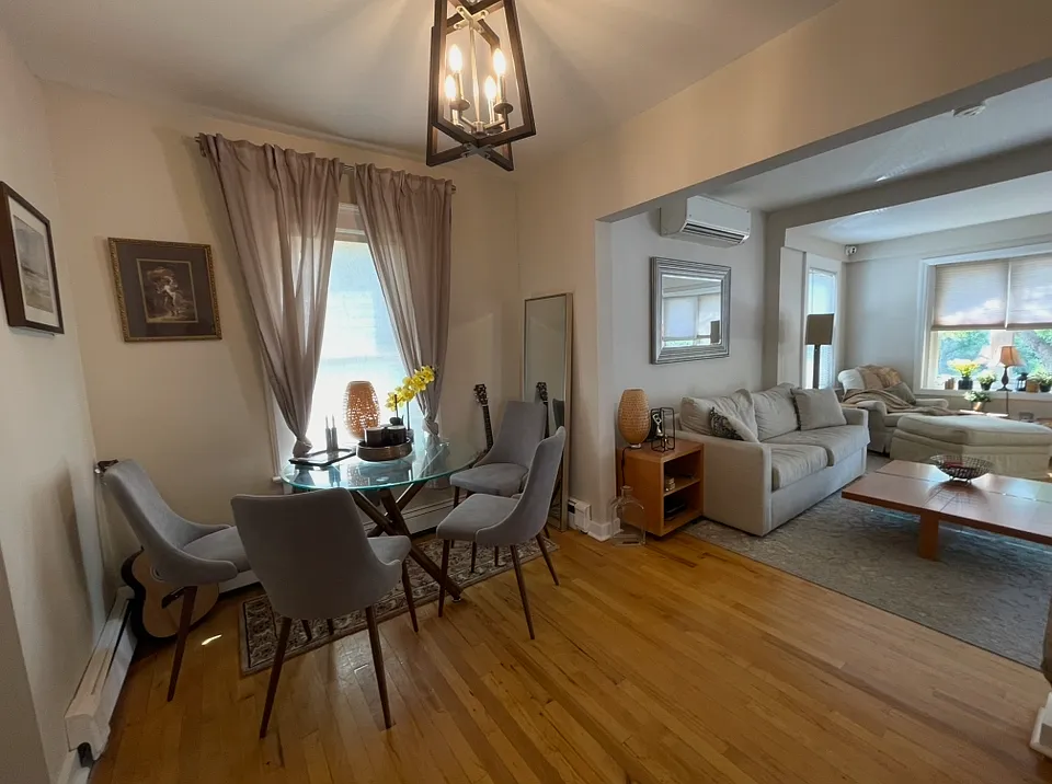 2 bed, 951 sqft, $4,250 — Photo 3