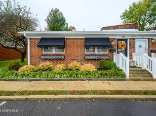 10 Pompton Plains Dr, Brick, NJ 08724