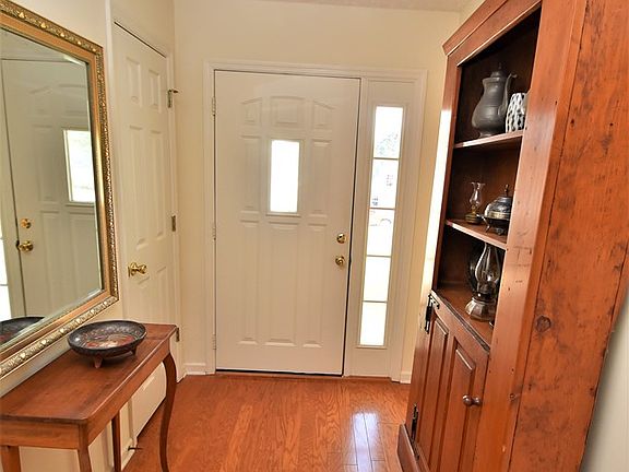 2nd image of 150 Mallard Lake Dr