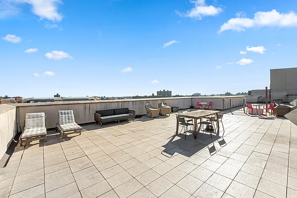 Sold by Compass | media 20