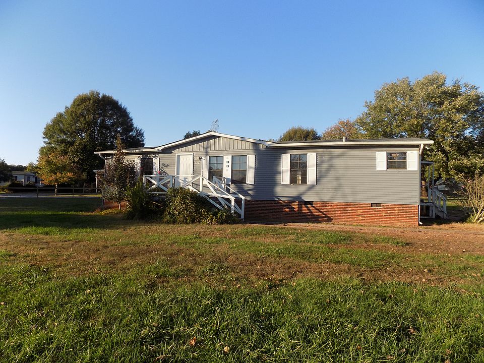 1st image of 293 Dover Cir