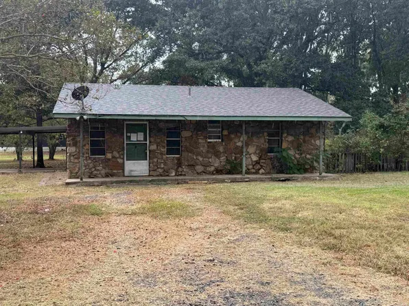 46 Lawrence Landing Rd, Conway, AR 72032