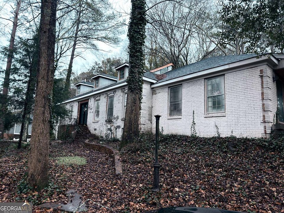 1st image of 1480 Pineview Ln NW