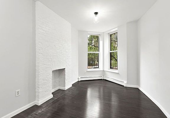 2nd image of 200 Hull St #1A