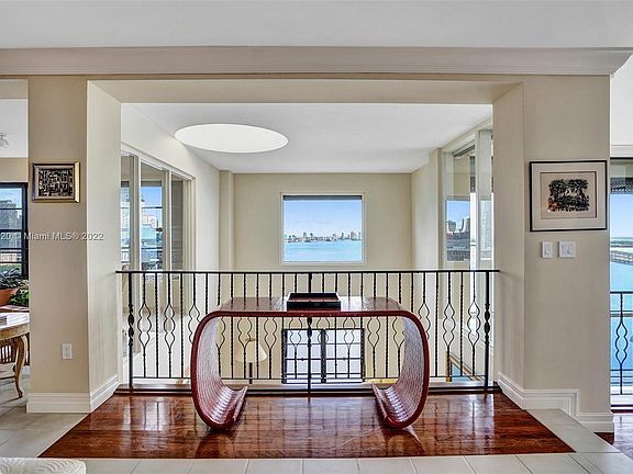 3rd image of 2333 Brickell Avenue Ter Suite B