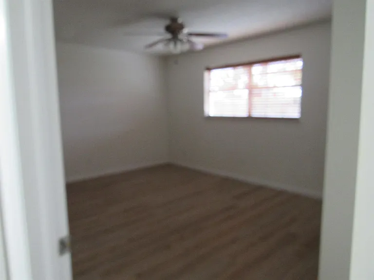 2110 SE Edler Dr — Photo 12