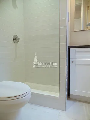 Rented by Manhattan Connection | media 30