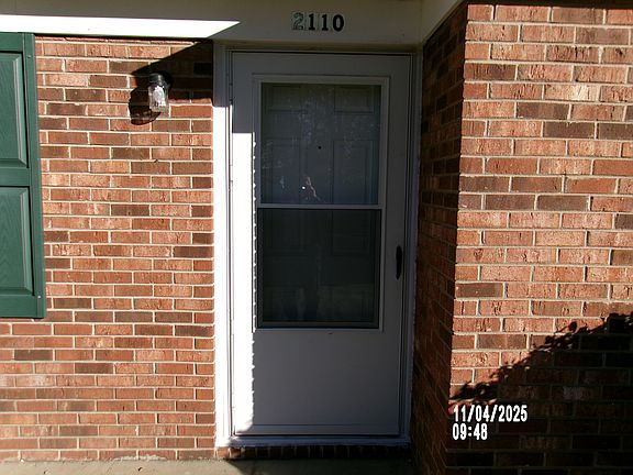 3rd image of 2110 6th Ave NW