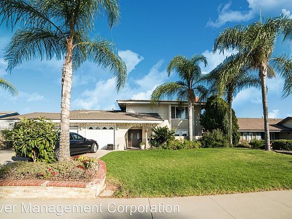 2nd image of 3320 Paloma Ave