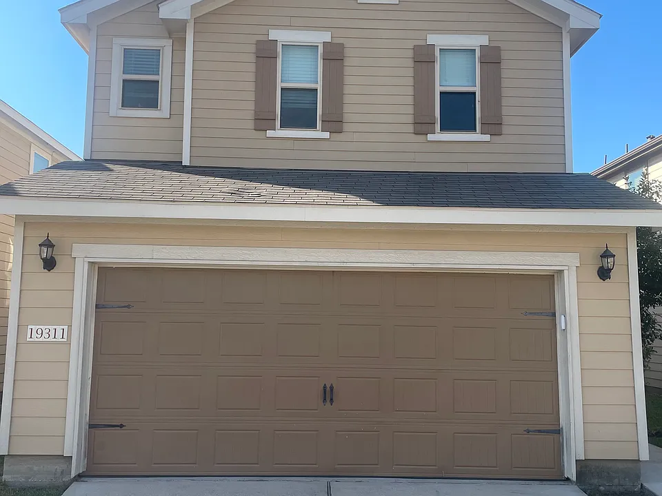 19311 Old Finch Ct