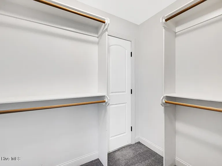 2400 Dovedale Ct #B — Photo 12