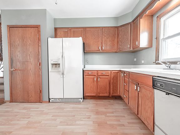 4th image of 13524 S End Ln