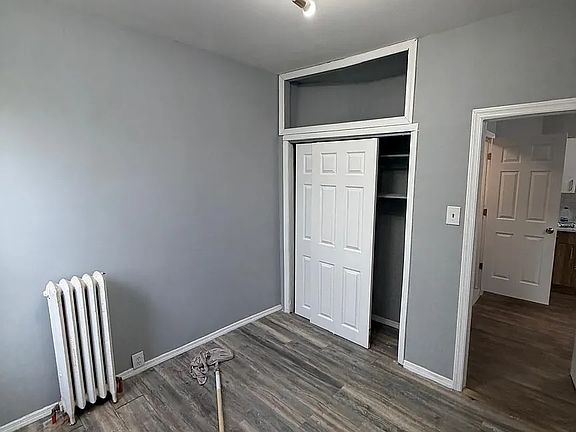 4th image of 916 Olive St #5C