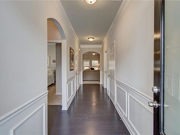 3rd image of 115 Thorndale Ln