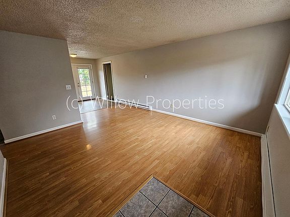 3rd image of 2331 Oak Dr
