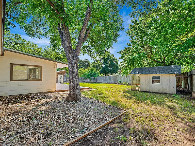 701 Buffalo Pass — Photo 32