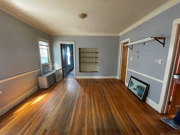 4th image of 3450 N Lawndale Ave