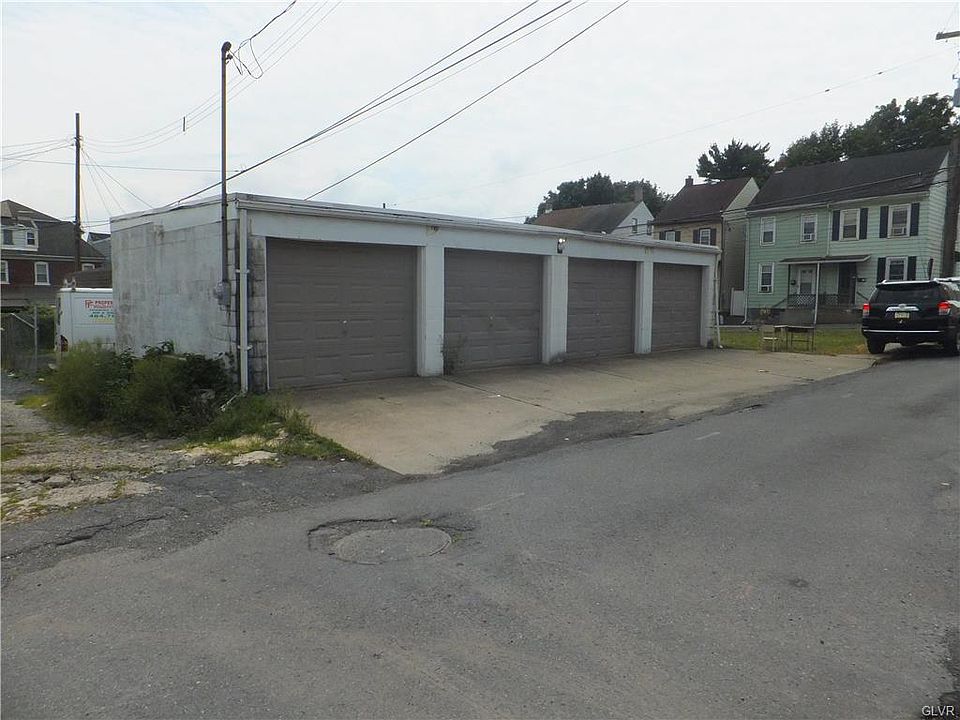 2nd image of 20 Peach St