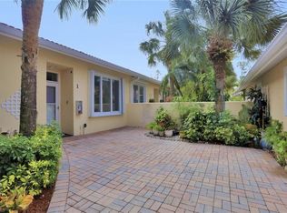 2352 Magnolia Ln APT 1, Naples, FL 34112