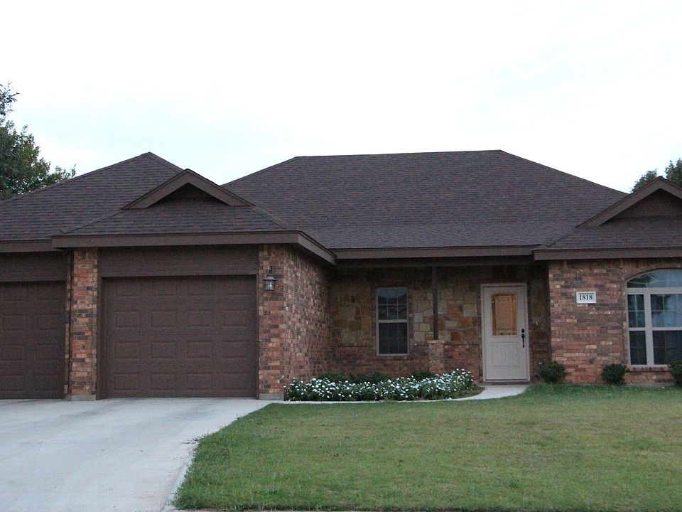 1st image of 1818 Smith Dr