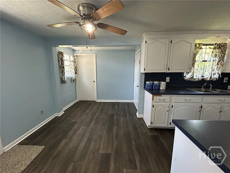 1010 Carroll St — Photo 6