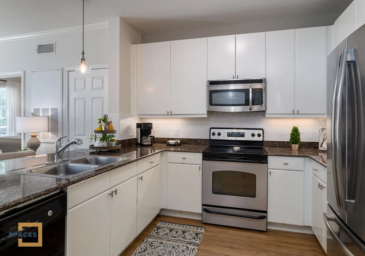 2 Bed / 2 Bath - Village Floorplan - Leasing for Fall 2023 — Photo 4