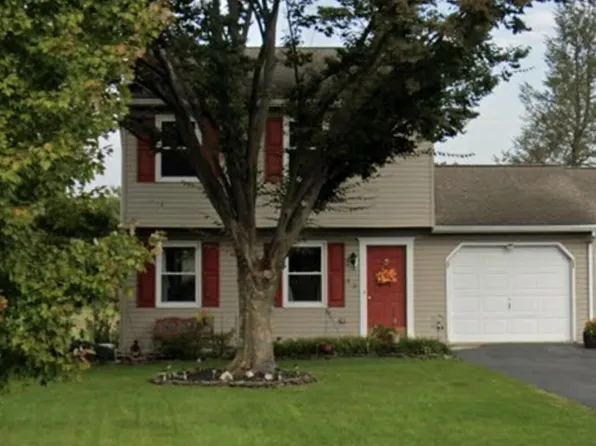 33 Forest Cir, Palmyra, PA 17078