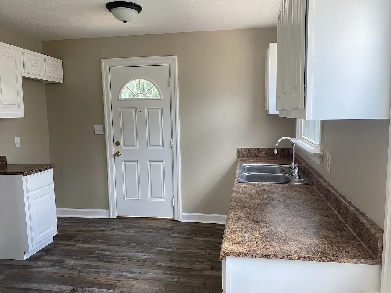 2 bed, 1081 sqft, $1,200 — Photo 3