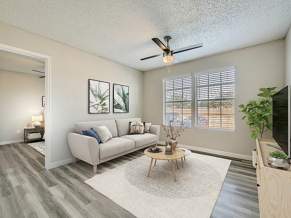 6051 S Hulen St Unit 704 - Web Quality - 015 - 02 Living Room - Virtuance Info