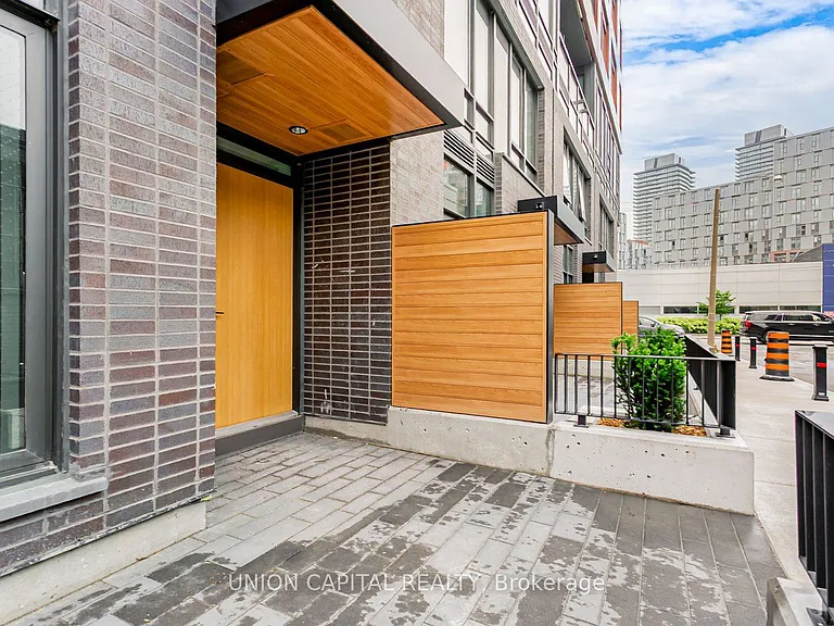 28 Eastern Ave #Townhouse 109 — Photo 7