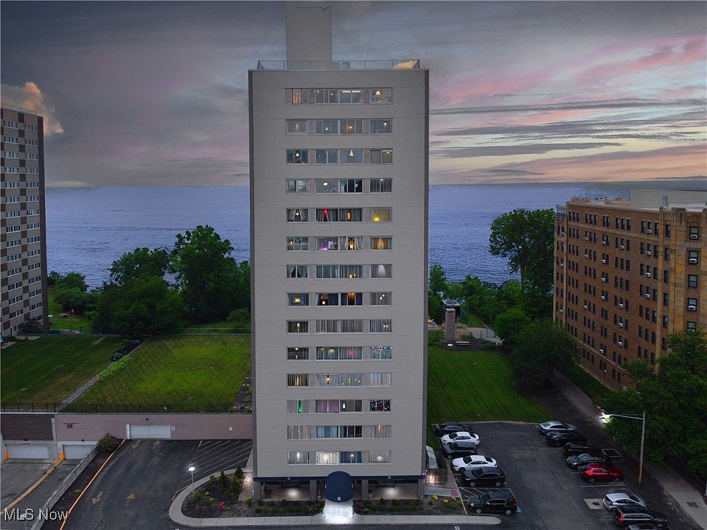 12520 Edgewater Dr APT 908, Lakewood, OH 44107 | MLS