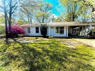 3003 Pineland Dr, Gulfport, MS 39501