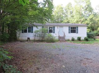 105 Dowling Cir, Greenwood, SC 29646