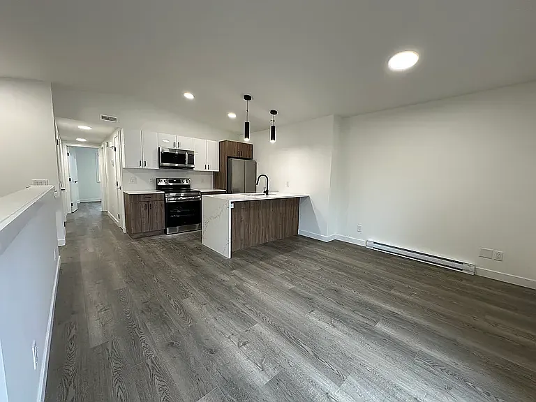 Building Photo - 1123 Edderton Ave #2