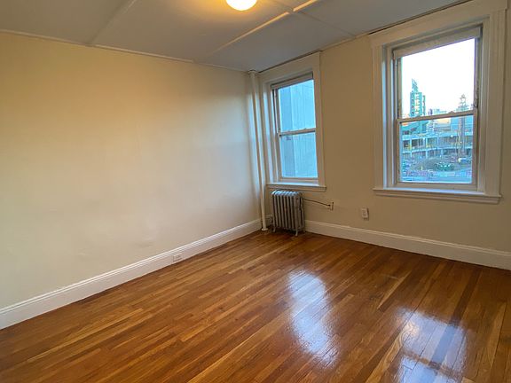 3rd image of 1091 Boylston St APT 54