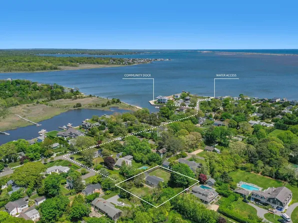 5 Argyle Rd, East Quogue, NY 11942