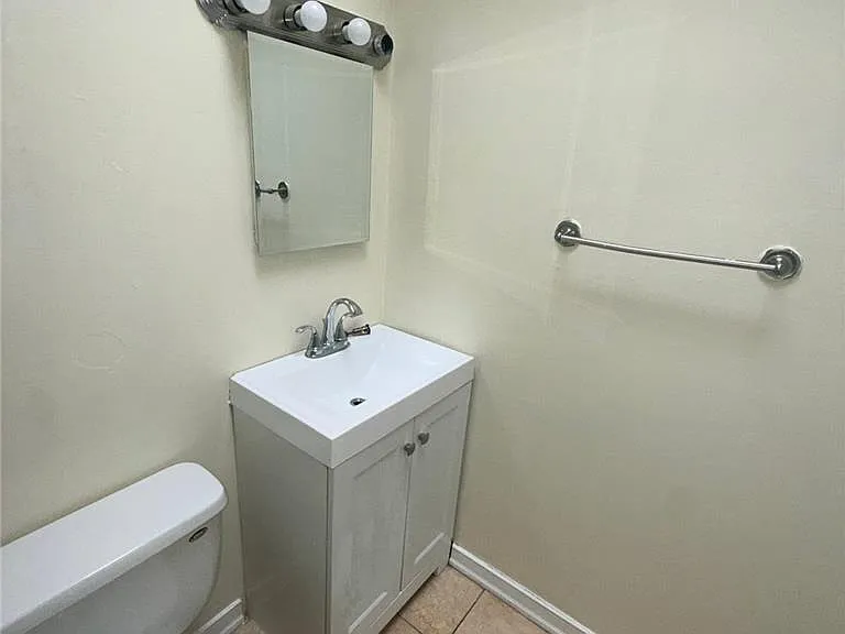780 Mohawk St — Photo 23