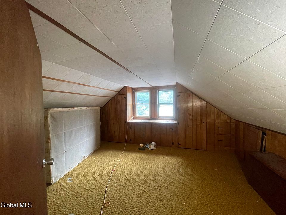 2nd image of 30 Charlton Road
