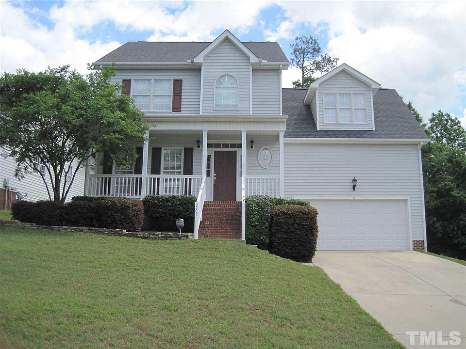 1st image of 921 Siena Dr