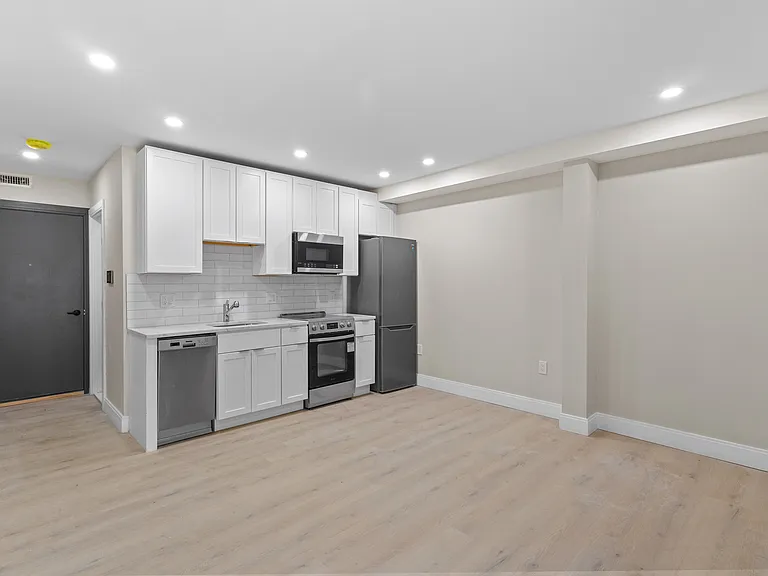 Tavolo Lofts — Photo 31