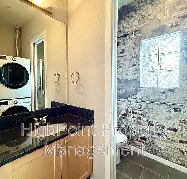 11858 Bradburn Blvd — Photo 9