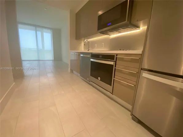 2000 Metropica Way, Fort Lauderdale, FL