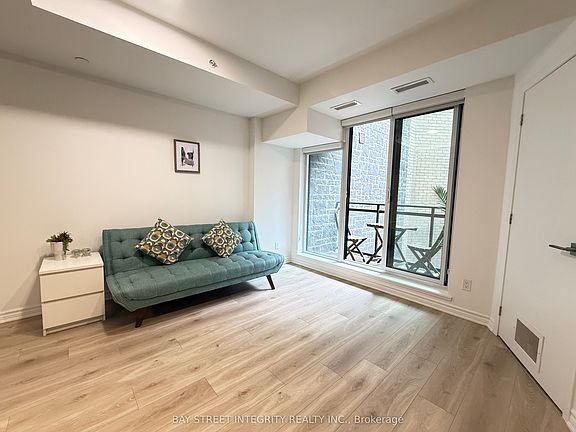 4th image of 1 Falaise Rd #201