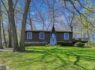 5 Woodland Dr, New Providence, PA 17560