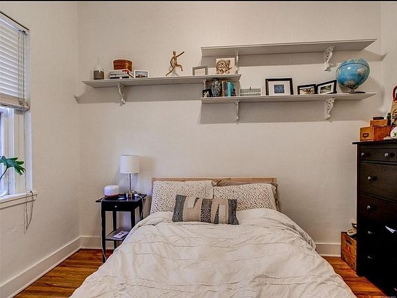 5th image of 1259 N Clarkson St APT 1