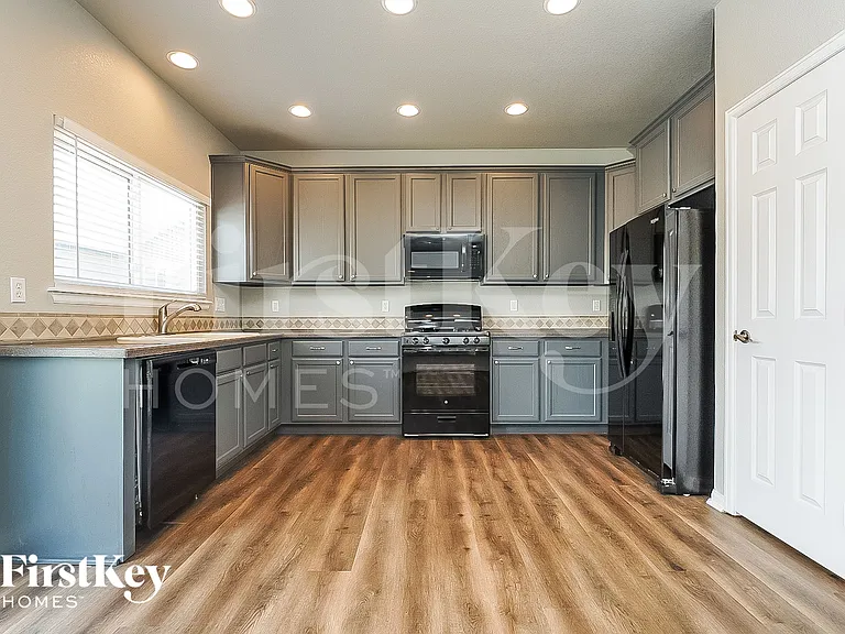 16463 E 98th Way — Photo 5