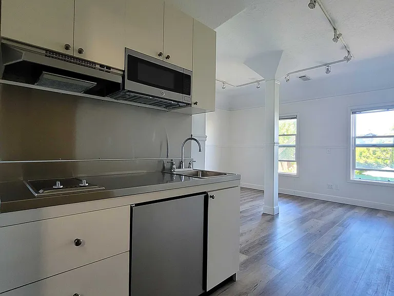 216A Connecticut St #A — Photo 3