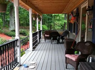 54 Laura Ln, Hampstead, NH 03841