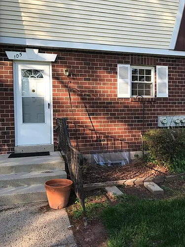 105 Village Ln Photo 1