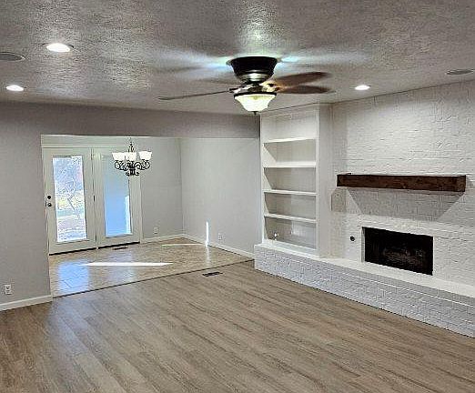 4th image of 2308 Shady Tree Ln